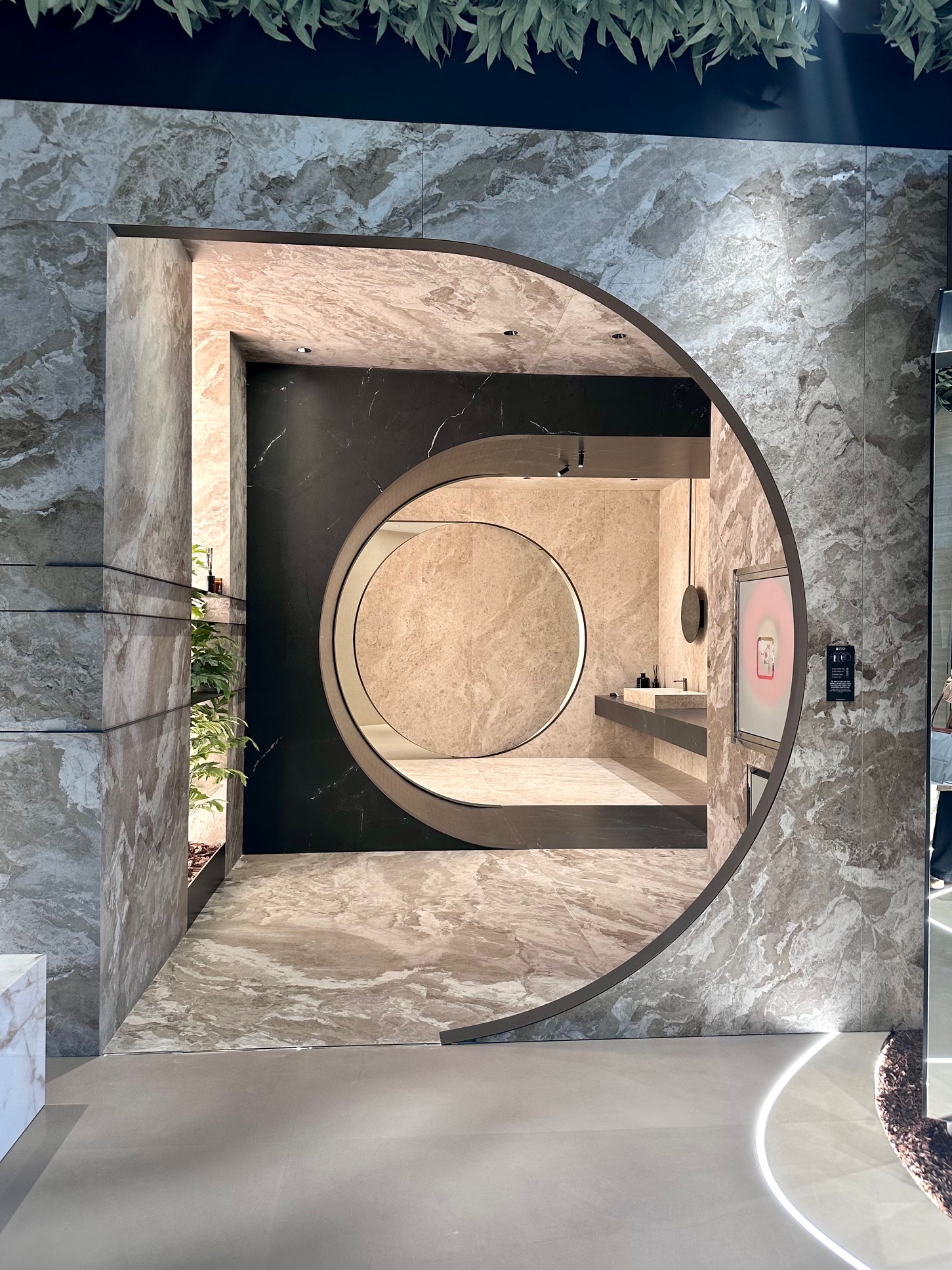 Gyárlátogatás- Spanyolország – Porcelanosa · 09